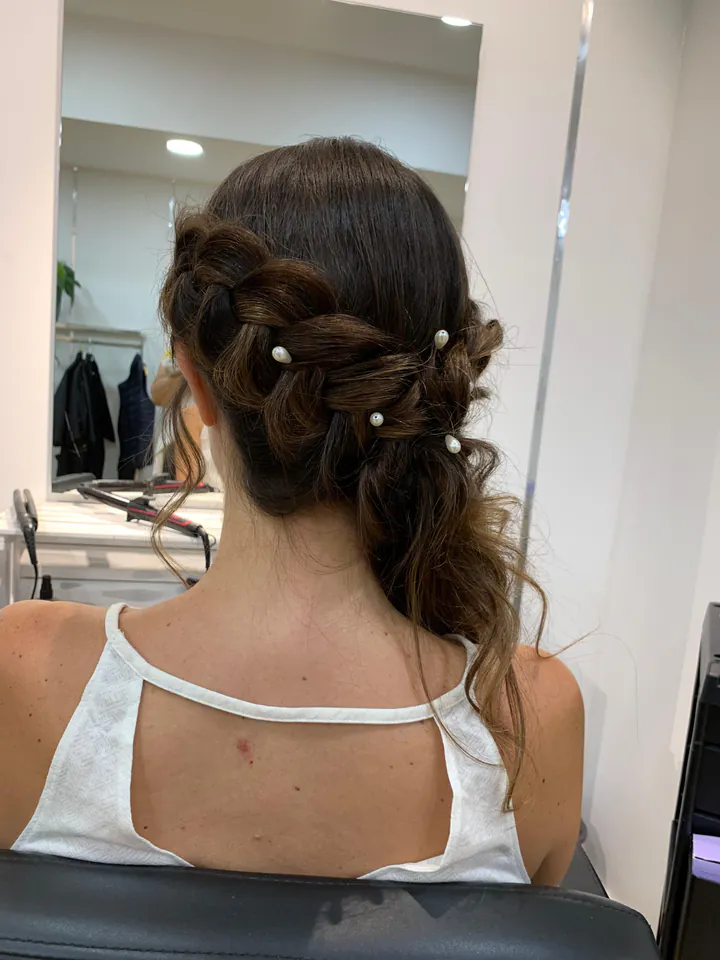 Recogido trenzado con perlas